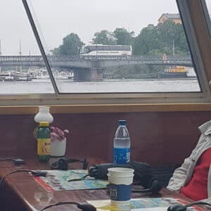 Under Stockholms  broar.  onsdagen 4 juni